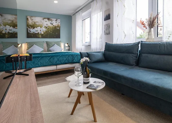 Daire Skandi Streudorf *